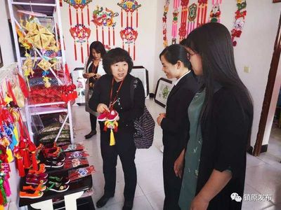 鎮(zhèn)原開邊鎮(zhèn)扶貧車間迎來天津市靜海區(qū)商務局工藝品銷售合作